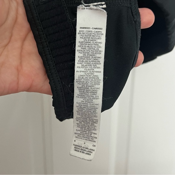 NIKE sports bra swoosh black white support pro dri fit non pad 1 piece top crop - Picture 3 of 9